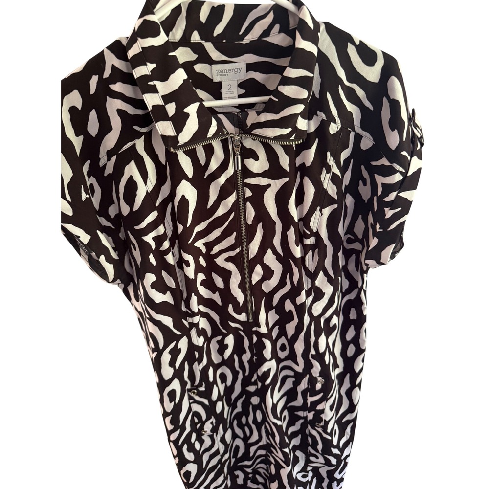 Zenergy by Chicos Womens Size 2 Black White Animal Print Half Zip Collared Top